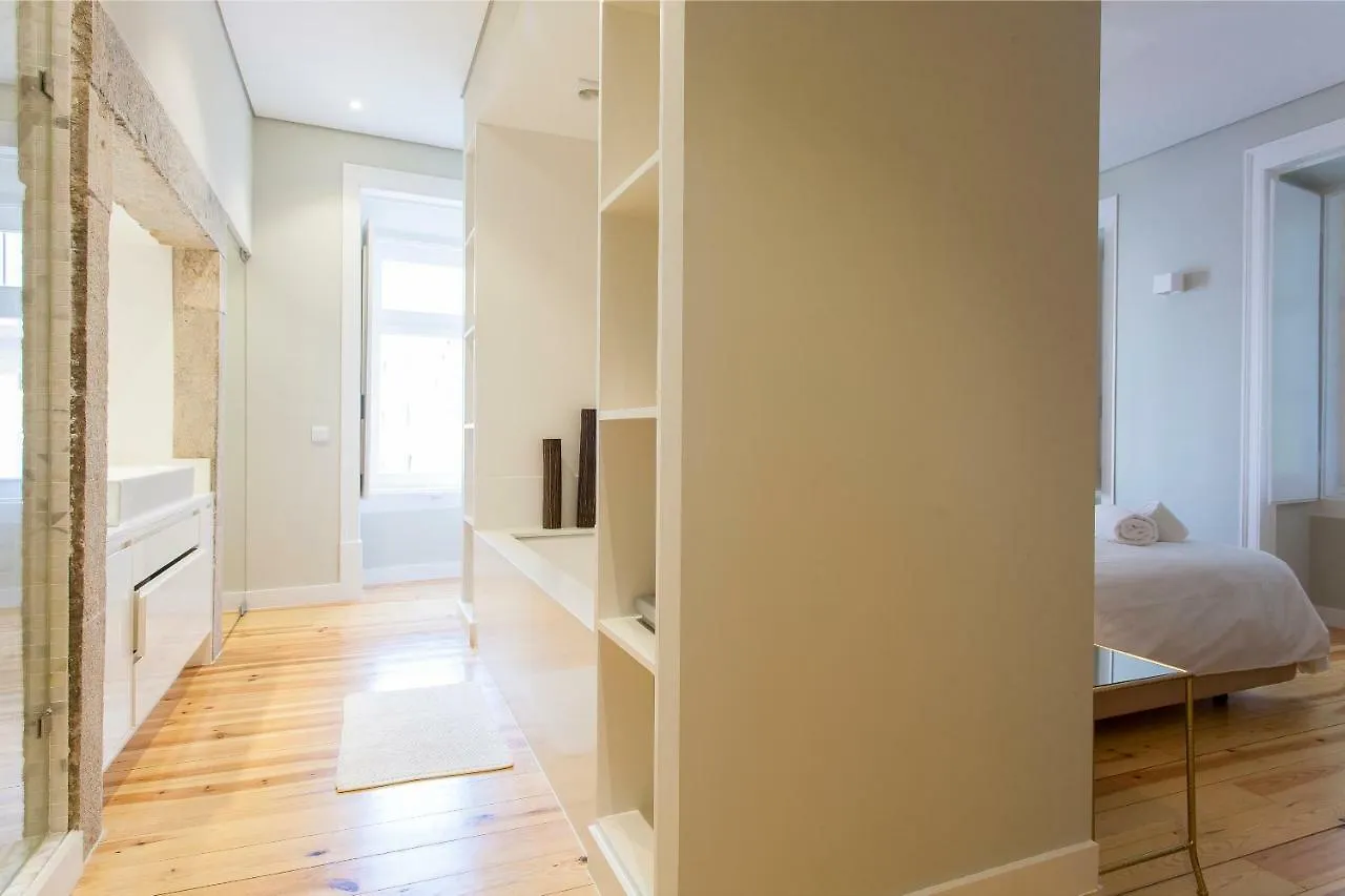 Joivy Deluxe 3Br Apt With Workspace By Figueira Sq And Rossio Subway Lissabon Apartment